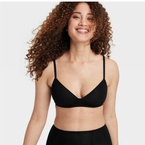 🖤Auden • black lightly lined bralette • S • NWT